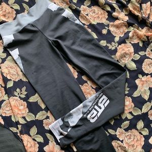 Scrunch booty leggings camo grey